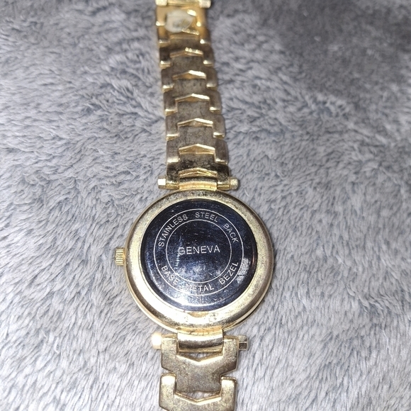 Cross Face Watch - Picture 5 of 5